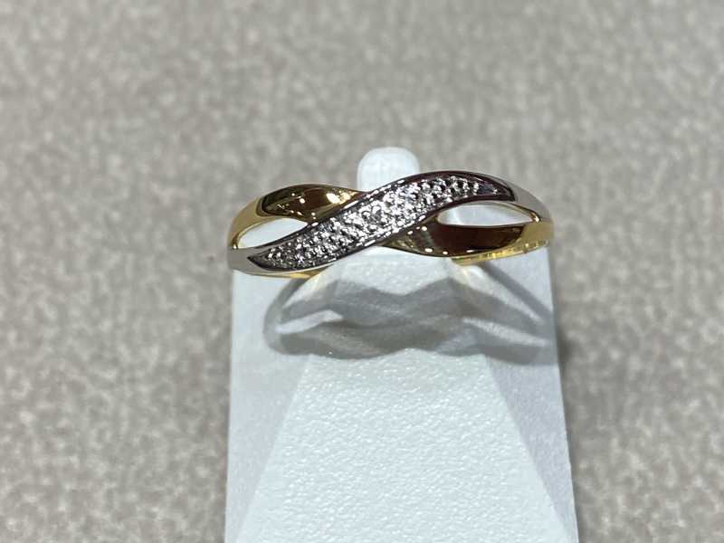 BAGUE OR DIAMANTS